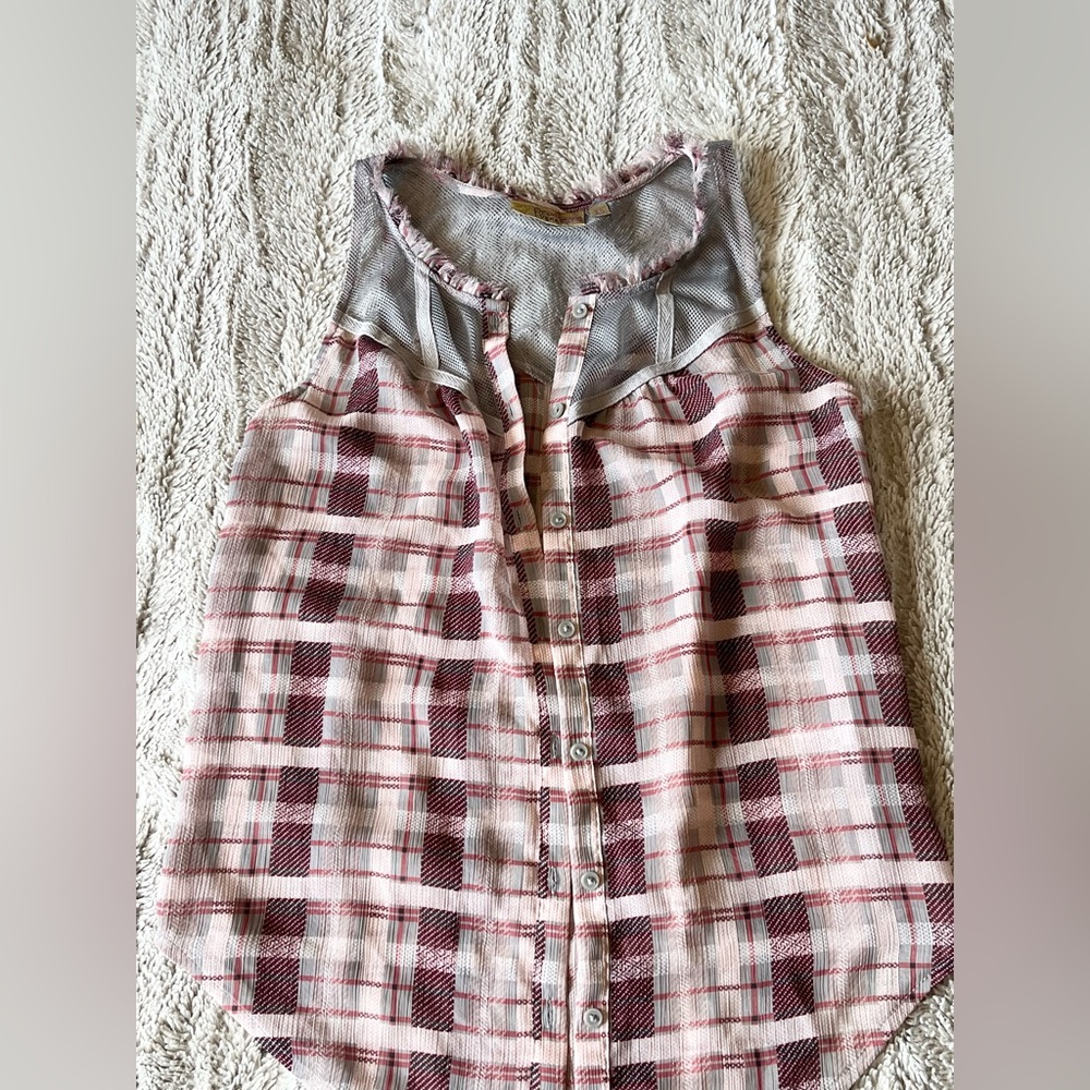 Princess Vera Wang Pink Plaid  and Gray Sleeveless Button Down Top